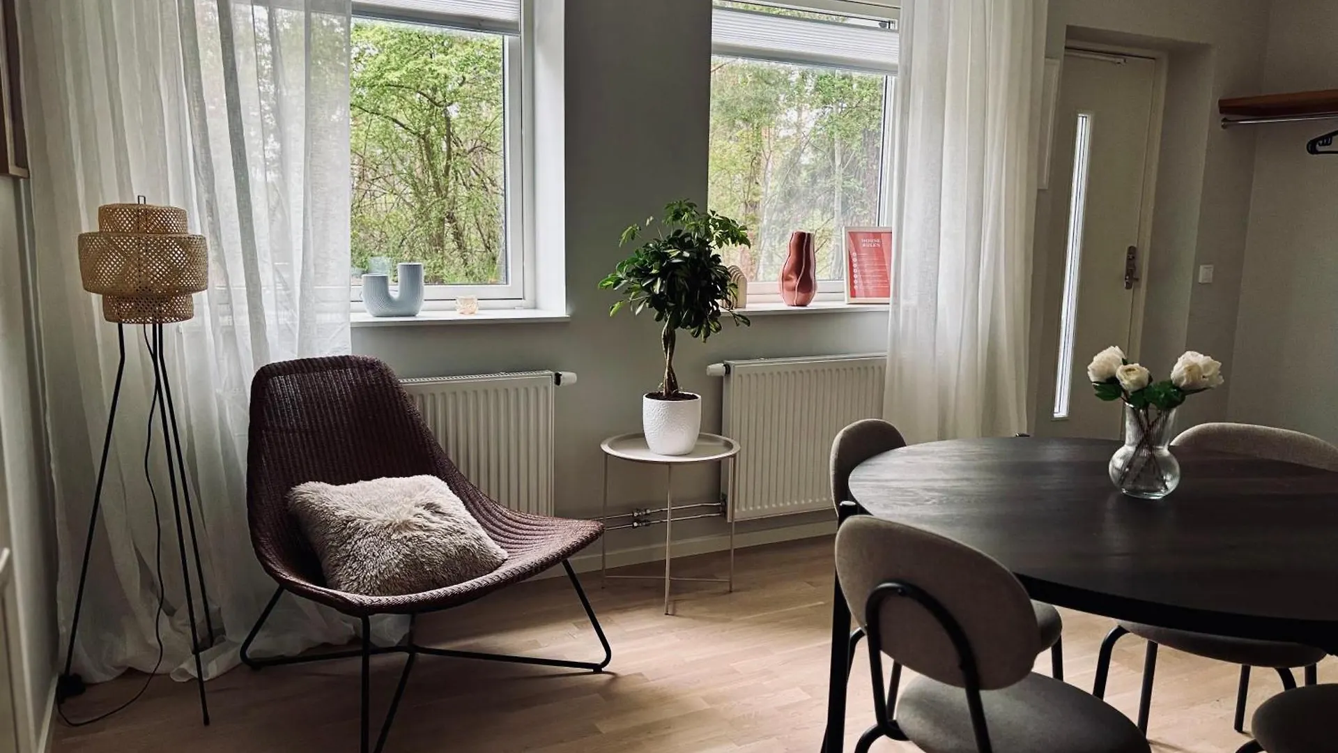 Stylish 1 Bedroom Stockholm Apartment 0*,  스웨덴
